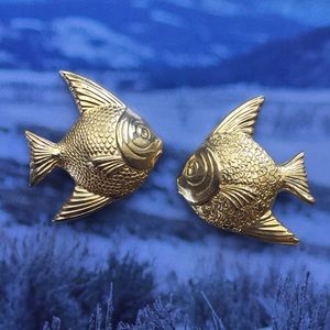 VINTAGE goldtone fish earrings